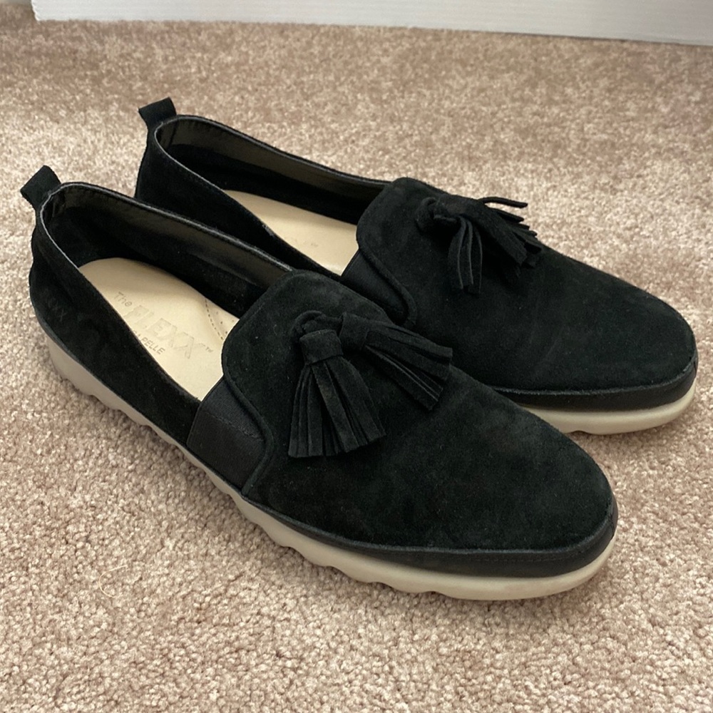 The FLEXX Vera Pelle Jazz Tassel Loafer Black Shoe Sz. 9